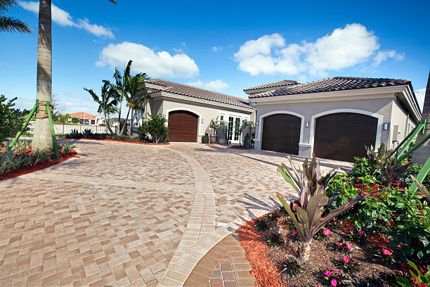 Best Local Driveway Pavers  in Algonquin, MD